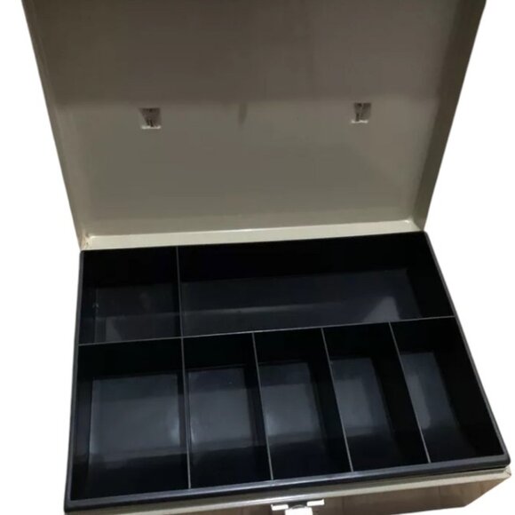 MMF Industries Metal/steel Locking Cash Box 7 Compartment Tray Plus Key - Picture 5 of 12